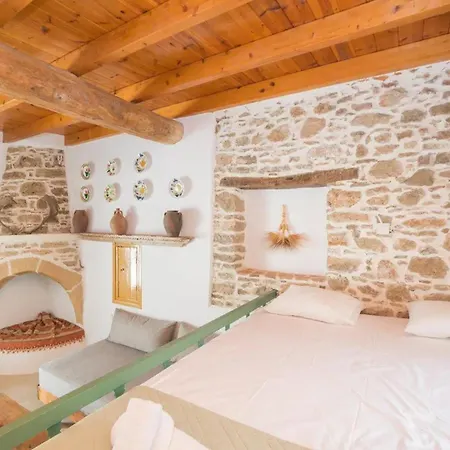 Amarantos-traditional Village House-apollona *