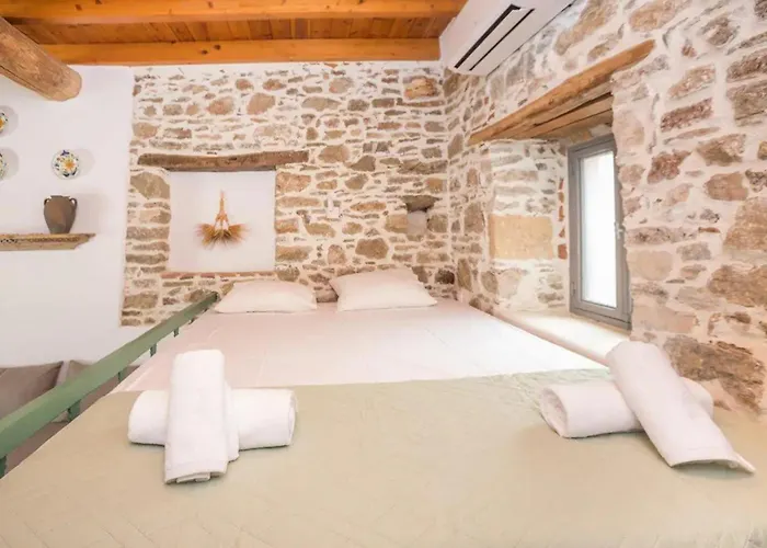 Daire Amarantos-traditional Village House-apollona